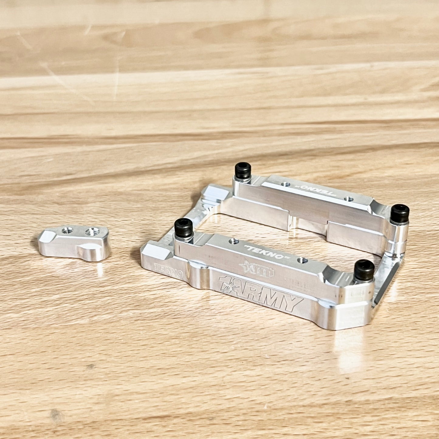 1Army/JTP "Flex" Tekno NB/NT48 2.2 Engine Mount