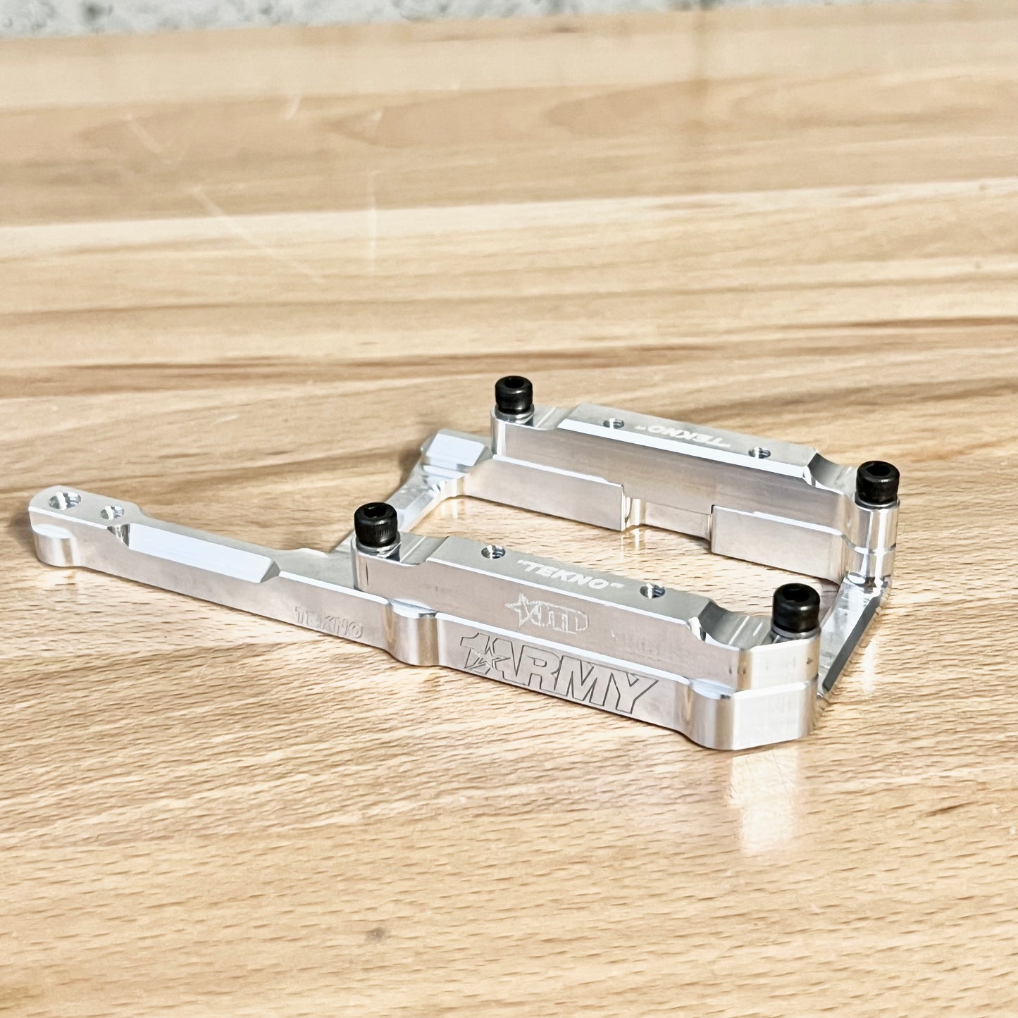 1Army/JTP Tekno NB/NT48 2.2 Engine Mount