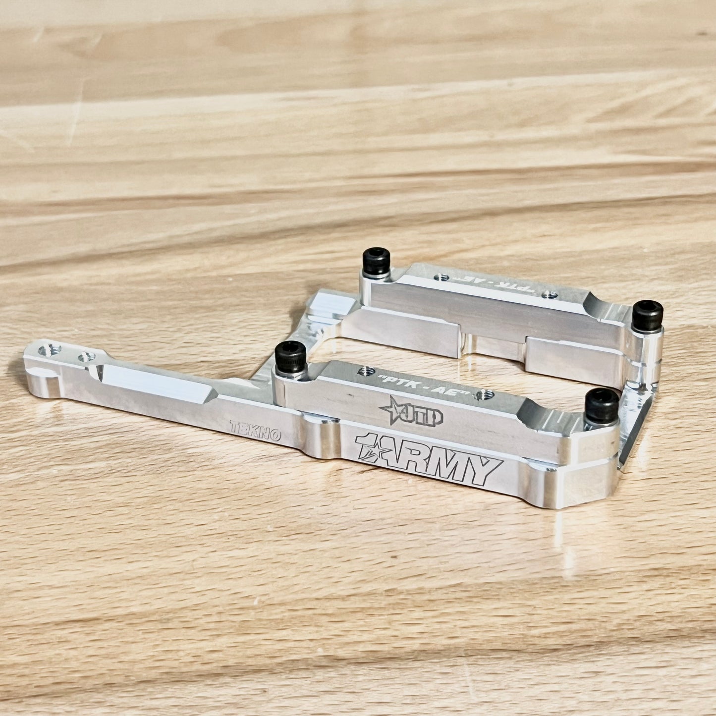 1Army/JTP Tekno NB/NT48 2.2 Engine Mount