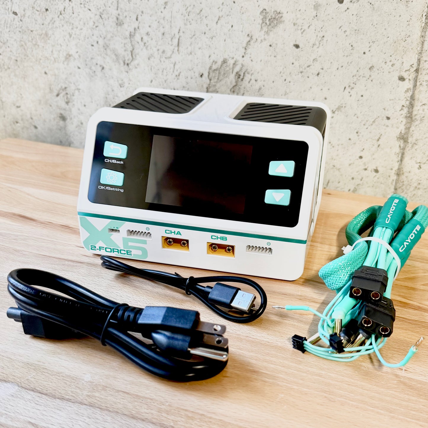 Cayote 2-Force X5 Racing Dual Battery Charger