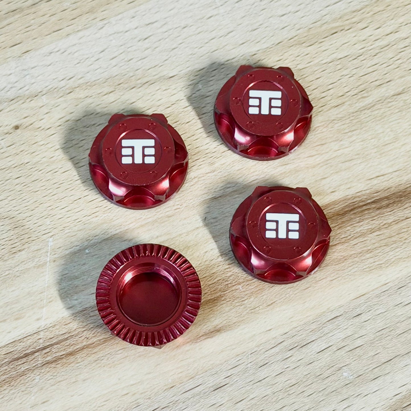 Tekno Captured Wheel Nuts 17mm
