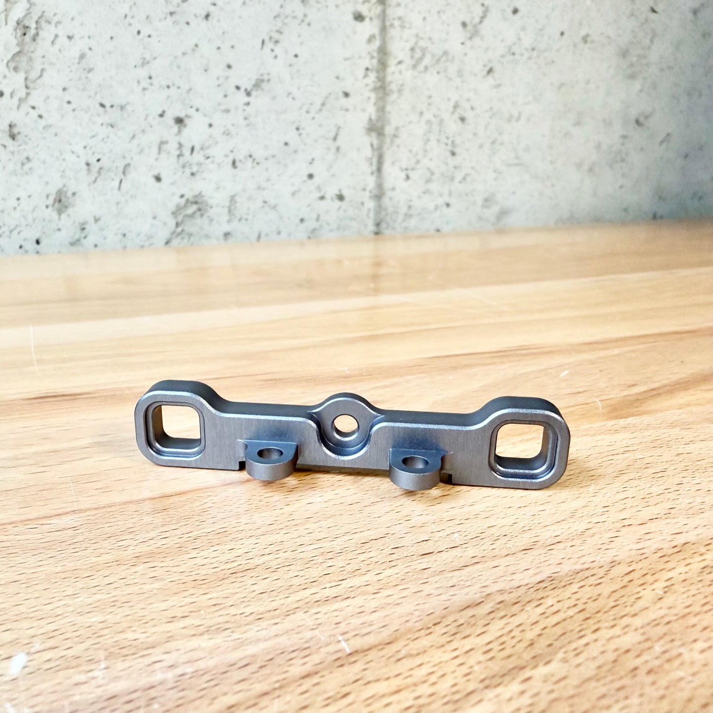 Tekno NB/EB48 2.2 Wide Rear Pivot Parts