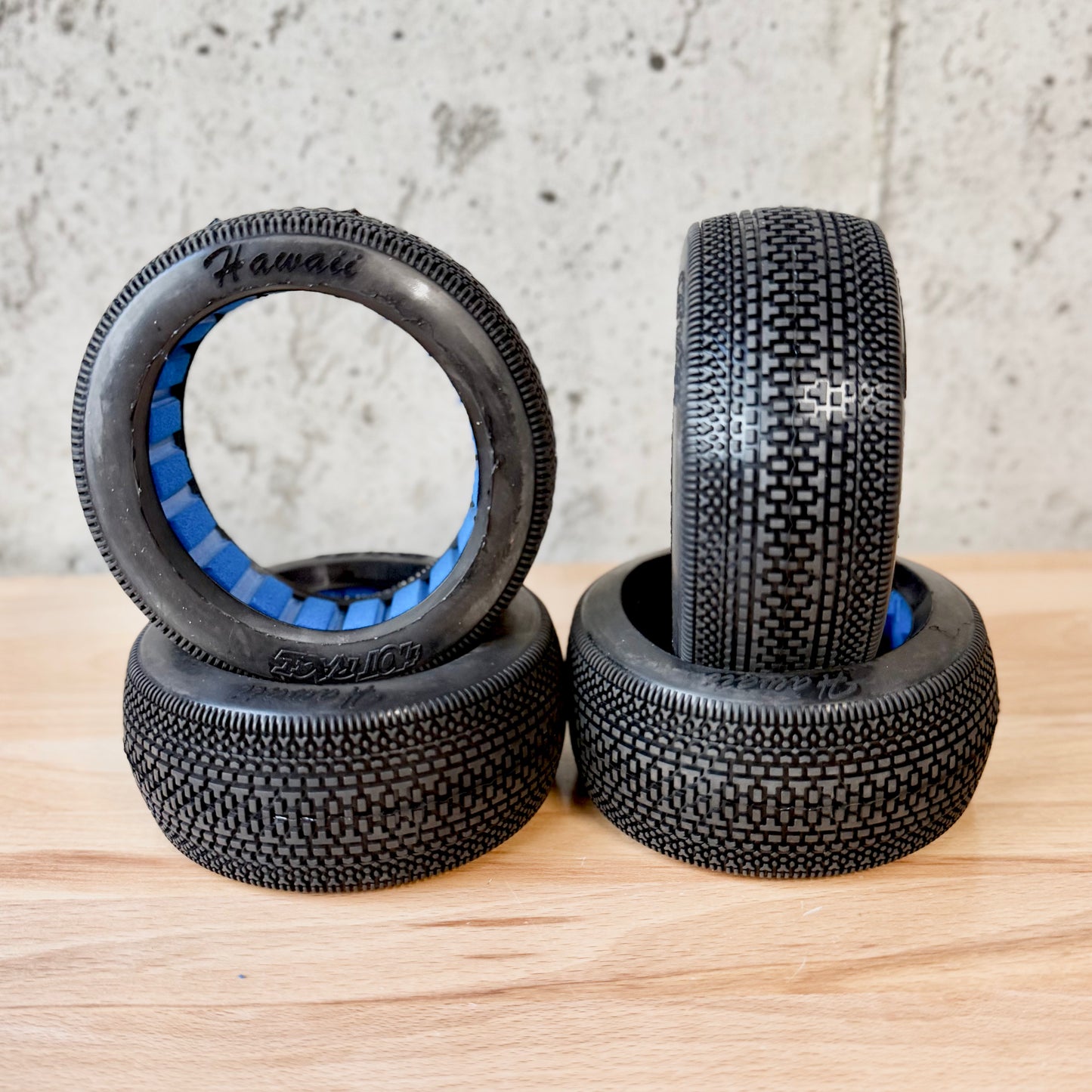 HotRace Hawaii 1/8 Buggy Tire